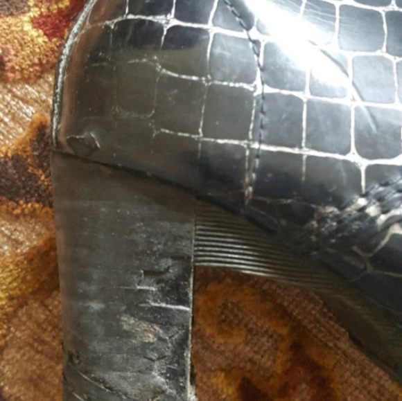 Doc Martens Black Silver 7 eye Heeled Boots - Picture 9 of 10